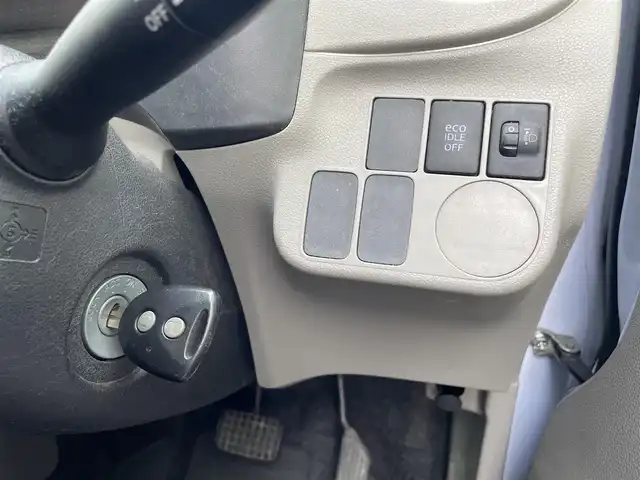 ダイハツ ミラ イース Lf 道央・札幌 2015(平27)年 11.4万km スカイブルー ４WD/純正オーディオ(AM/FM/CD/AUX)/純正ラバーマット/アイドリングストップ/盗難防止装置/ヘッドライトレベライザー/スペアキー/バニティミラー