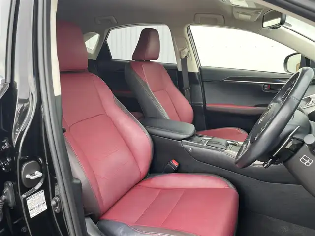 レクサス ＮＸ 300h バージョンL 福岡県 2017(平29)年 6.5万km グラファイトブラックガラスフレーク メーカーナビ/フルセグTV/CD/DVD/BT/SD/AUX/Miracast/バック/サイドカメラ/ＰＣＳ/ＬＤＡ/BSM/クリアランスソナー/赤レザー/ハンズフリーパワーバックドア/全席シートヒーター/前席エアシート/全席パワーシート/D席シートメモリー/ハンドルヒーター/レーダークルーズコントロール/LEDオートライト/オートハイビーム/フォグランプ/革巻きステアリング/パドルシフト/ビルトインETC2.0/AC100V/電動パーキング/ブレーキホールド/スマートキー/プッシュスタート