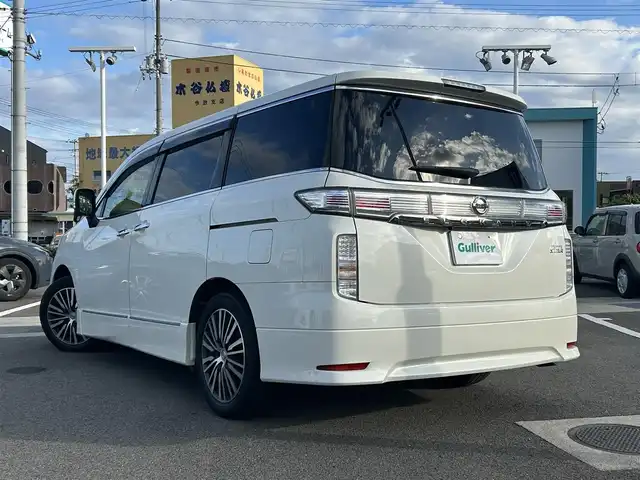 日産 エルグランド 250ハイウェイスターS 愛媛県 2018(平30)年 5.2万km ブリリアントホワイトパール ディーラーオプション純正ナビ/BT/AM・FM/CD/DVD/フルセグ/AUX/ETC/ドライブレコーダー/クルーズコントロール/三列シート/純正フロアマット/純正アルミホイール/Clazzio製レザー調シートカバー/純正エアロパーツ/LEDヘッドライト/フォグランプ