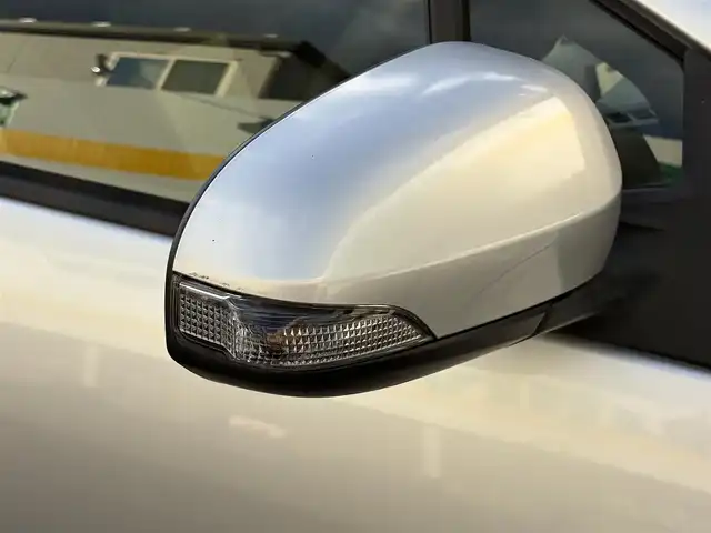 トヨタ アクア S 三重県 2014(平26)年 6.9万km シルバーM ♪走行68328km/♪車検 令和9年3月17日迄/スマートキー×2/プッシュスタート/コーナーセンサー/純正ナビ/・CD・SD・AUX・TV/・Bluetoothオーディオ/・バックカメラ/ウィンカーミラー/電格ミラー/ヘッドライトレベライザー/プライバシーガラス/フロアマット/ドアバイザー/ETC