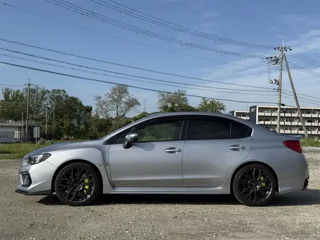 スバル ＷＲＸ ＳＴＩ STI タイプS 兵庫県 2018(平30)年 2.1万km アイスシルバーメタリック STIエキゾーストキット/STIフロントアンダースポイラー/純正OPパナソニックナビ/フルセグTV/Bluetooth接続可/DVD＆BD再生可/バックカメラ/サイドカメラ/LEDアクセサリーライナー/アドバンスドセーフティパッケージ