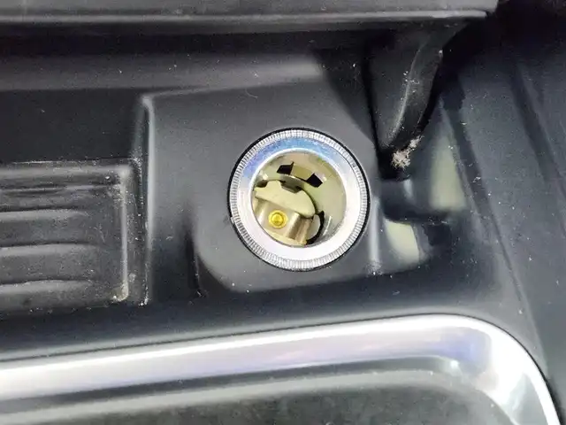 ＢＭＷ ３２０ｉ ツーリング ラグジュアリー 愛知県 2014(平26)年 8.7万km ミネラルホワイト ナビ　/バックカメラ　/クルコン　/パワーシート　/ビルトＥＴＣ　/パワー/バックドア　/ＭＴモード　/プッシュスタート　/ＡＵＸ　/ＵＳＢ　/ルーフレール　/フロアマット　/アルミホイール　/スマートキー　/保証書　/取説　/記録簿