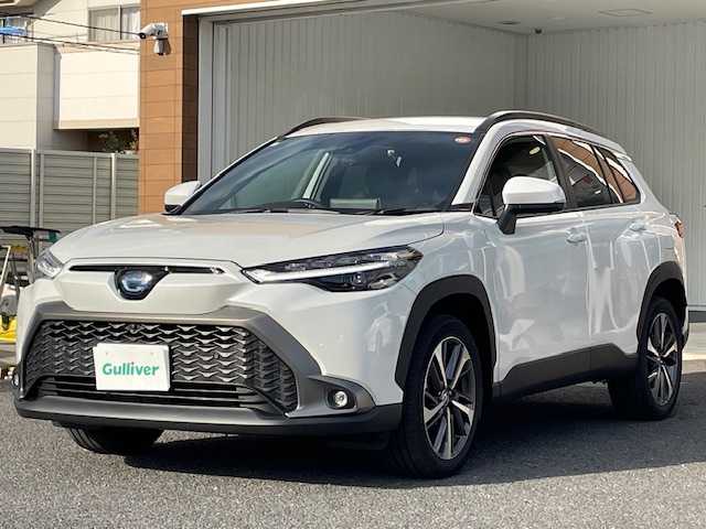 トヨタ カローラ クロス ハイブリッド Z 埼玉県 2023(令5)年 0.3万km プラチナホワイトパールマイカ 純正ナビ（Ｂｌｕｅｔｏｏｔｈ、ＣＤ、ＤＶＤ）/全方位カメラ/ＥＴＣ2.0/前後ドラレコ/デジタルインナーミラー/追従走行有クルコン/D席パワーシート/D＋N席シートヒーター/オートライト/オートマチックハイビーム/USB入力端子/衝突被害軽減システム/ダブルエアバッグ/レーンキープアシスト/横滑り防止装置/前後コーナーセンサー/LEDヘッド/純正フロアマット/純正アルミ/電動リアゲート/ハーフレザーシート/スペアキー/ナビ取扱説明書/保証書/取扱説明書/プッシュスタート
