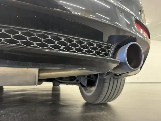 マツダ マツダ３ファストバック 20S プロアクティブ 三重県 2021(令3)年 8.6万km ジェットブラックマイカ 2.0L ガソリン/FF/6F/10.25インチナビ/（FM/AM/Bluetooth/USB/CD/DVD/TV/メモリーオーディオ/HDMI/CarPlay/AndroidAuto）/【OP】360°ビュー・モニター*/BOSEサウンドシステム（AUDIOPILOT2＋CenterPoint2＋12スピーカー）/純正エアロ『シグネチャースタイル』/ドライブレコーダー全方位/ETC/LegSport 2本出し チタンテールマフラー（エンドΦ100・車検OK）/i-ACTIVSENSE/運転支援/・速度標識警報/・ドライバーモニタリング*/リスク警報/・側方接近車両検知（前後）/・車線逸脱警報システム/・ブラインドスポットモニタリング/リスク回避支援/・ディスタンス＆スピードアラート/・レーンキープアシストシステム/事故回避支援/・スマートブレーキサポート（前進・後進）/・パーキングセンサー（前*後）/装備/・アクティブドライビングディスプレイ（HUD）/・電子パーキングブレーキ＆オートホールド/・左右独立オートエアコン/・レインセンサーワイパー/・オートライト/・アダプティブLEDヘッドライト（ALH）/・ステアリングスイッチ/・純正18inAW/・自動防眩ルームミラー/・保/・スマートキーx2/など