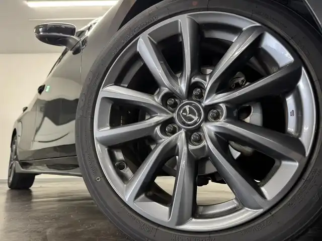 マツダ マツダ３ファストバック 20S プロアクティブ 三重県 2021(令3)年 8.6万km ジェットブラックマイカ 2.0L ガソリン/FF/6F/10.25インチナビ/（FM/AM/Bluetooth/USB/CD/DVD/TV/メモリーオーディオ/HDMI/CarPlay/AndroidAuto）/【OP】360°ビュー・モニター*/BOSEサウンドシステム（AUDIOPILOT2＋CenterPoint2＋12スピーカー）/純正エアロ『シグネチャースタイル』/ドライブレコーダー全方位/ETC/LegSport 2本出し チタンテールマフラー（エンドΦ100・車検OK）/i-ACTIVSENSE/運転支援/・速度標識警報/・ドライバーモニタリング*/リスク警報/・側方接近車両検知（前後）/・車線逸脱警報システム/・ブラインドスポットモニタリング/リスク回避支援/・ディスタンス＆スピードアラート/・レーンキープアシストシステム/事故回避支援/・スマートブレーキサポート（前進・後進）/・パーキングセンサー（前*後）/装備/・アクティブドライビングディスプレイ（HUD）/・電子パーキングブレーキ＆オートホールド/・左右独立オートエアコン/・レインセンサーワイパー/・オートライト/・アダプティブLEDヘッドライト（ALH）/・ステアリングスイッチ/・純正18inAW/・自動防眩ルームミラー/・保/・スマートキーx2/など