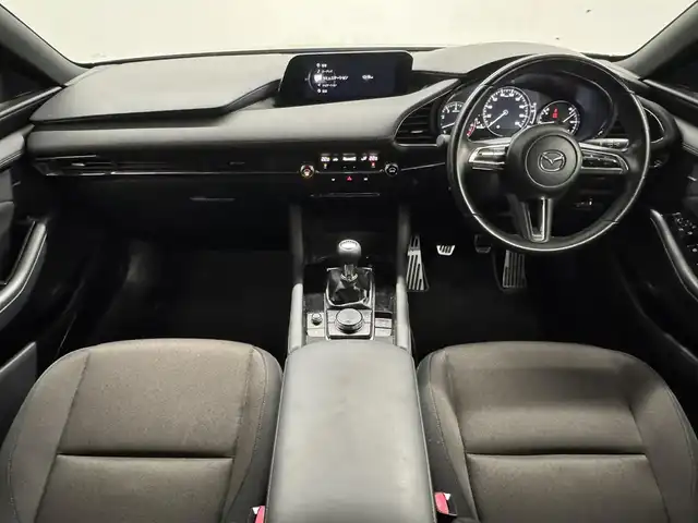 マツダ マツダ３ファストバック 20S プロアクティブ 三重県 2021(令3)年 8.6万km ジェットブラックマイカ 2.0L ガソリン/FF/6F/10.25インチナビ/（FM/AM/Bluetooth/USB/CD/DVD/TV/メモリーオーディオ/HDMI/CarPlay/AndroidAuto）/【OP】360°ビュー・モニター*/BOSEサウンドシステム（AUDIOPILOT2＋CenterPoint2＋12スピーカー）/純正エアロ『シグネチャースタイル』/ドライブレコーダー全方位/ETC/LegSport 2本出し チタンテールマフラー（エンドΦ100・車検OK）/i-ACTIVSENSE/運転支援/・速度標識警報/・ドライバーモニタリング*/リスク警報/・側方接近車両検知（前後）/・車線逸脱警報システム/・ブラインドスポットモニタリング/リスク回避支援/・ディスタンス＆スピードアラート/・レーンキープアシストシステム/事故回避支援/・スマートブレーキサポート（前進・後進）/・パーキングセンサー（前*後）/装備/・アクティブドライビングディスプレイ（HUD）/・電子パーキングブレーキ＆オートホールド/・左右独立オートエアコン/・レインセンサーワイパー/・オートライト/・アダプティブLEDヘッドライト（ALH）/・ステアリングスイッチ/・純正18inAW/・自動防眩ルームミラー/・保/・スマートキーx2/など