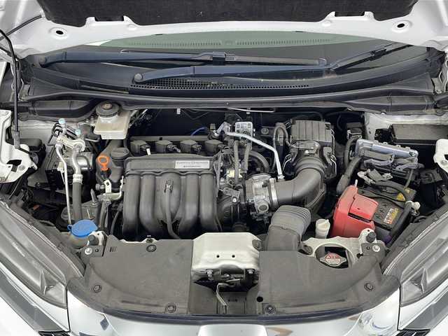 ホンダ シャトル ハイブリッド ホンダセンシング 岐阜県 2019(平31)年 4.9万km プラチナホワイトパール 衝突軽減ブレーキ/レーンキープ/レーダークルーズコントロール/純正メモリナビ/・フルセグTV/BT/CD/DVD/ipod/バックカメラ/前後ドライブレコーダー/ETC/ステアリングスイッチ/プッシュスタート/スマートキー/純正フロアマット/純正ドアバイザー