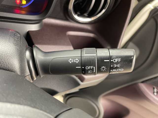 ホンダ Ｎ ＯＮＥ プレミアム Lパッケージ 鹿児島県 2013(平25)年 7.1万km プレミアムホワイトパール 社外ナビ/(Bluetooth/DVD/CD/FM/AM)/キセノンヘッドライト/フォグランプ/オートライト/純正14インチAW/革巻きステアリング/シートリフター/電動格納ミラー/ETC/スマートキ-