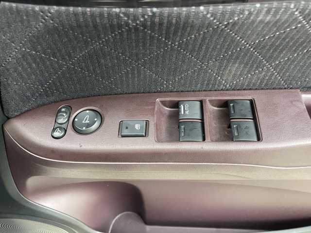 ホンダ Ｎ ＯＮＥ プレミアム Lパッケージ 鹿児島県 2013(平25)年 7.1万km プレミアムホワイトパール 社外ナビ/(Bluetooth/DVD/CD/FM/AM)/キセノンヘッドライト/フォグランプ/オートライト/純正14インチAW/革巻きステアリング/シートリフター/電動格納ミラー/ETC/スマートキ-