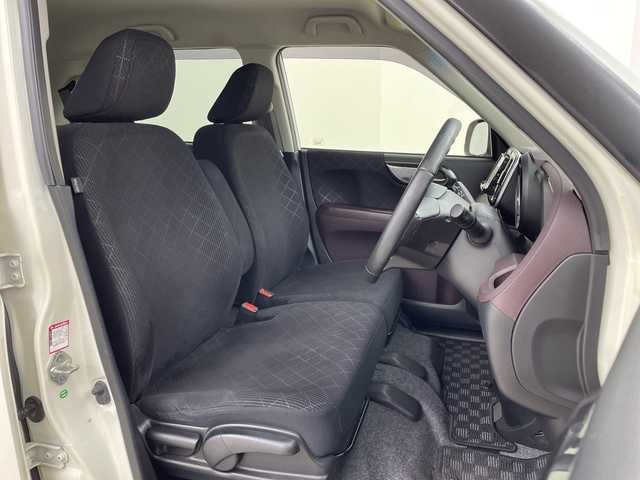 ホンダ Ｎ ＯＮＥ プレミアム Lパッケージ 鹿児島県 2013(平25)年 7.1万km プレミアムホワイトパール 社外ナビ/(Bluetooth/DVD/CD/FM/AM)/キセノンヘッドライト/フォグランプ/オートライト/純正14インチAW/革巻きステアリング/シートリフター/電動格納ミラー/ETC/スマートキ-