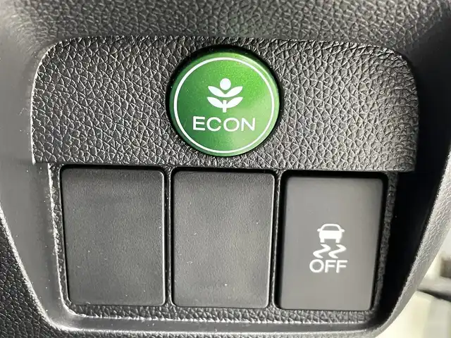 ホンダ Ｎ ＯＮＥ プレミアム Lパッケージ 熊本県 2013(平25)年 7.1万km プレミアムホワイトパール 社外ナビNX702/(Bluetooth/DVD/CD/FM/AM/SD/ipod)/社外ETC/アイドリングストップ/横滑り防止/オートエアコン/電動格納ミラー/キセノンヘッドライト/フォグランプ/オートライト/社外フロアマット/純正14インチAW/ドアバイザー/革巻きステアリング/電動格納ミラー/スマートキ-/プッシュスタート