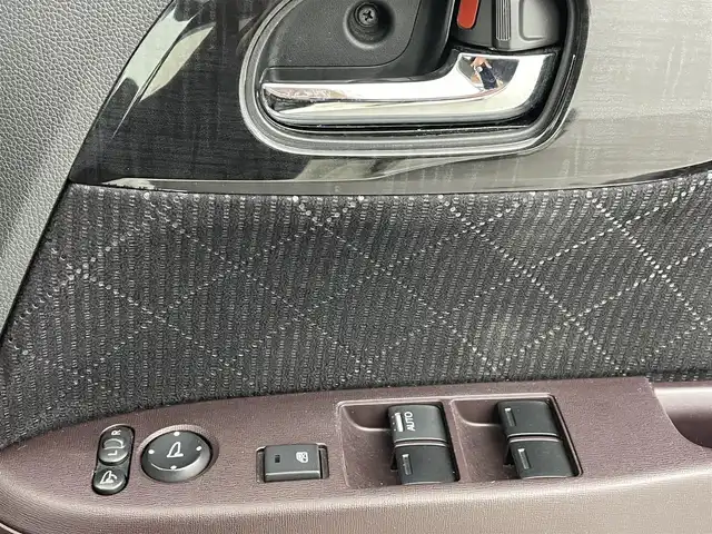 ホンダ Ｎ ＯＮＥ プレミアム Lパッケージ 熊本県 2013(平25)年 7.1万km プレミアムホワイトパール 社外ナビNX702/(Bluetooth/DVD/CD/FM/AM/SD/ipod)/社外ETC/アイドリングストップ/横滑り防止/オートエアコン/電動格納ミラー/キセノンヘッドライト/フォグランプ/オートライト/社外フロアマット/純正14インチAW/ドアバイザー/革巻きステアリング/電動格納ミラー/スマートキ-/プッシュスタート