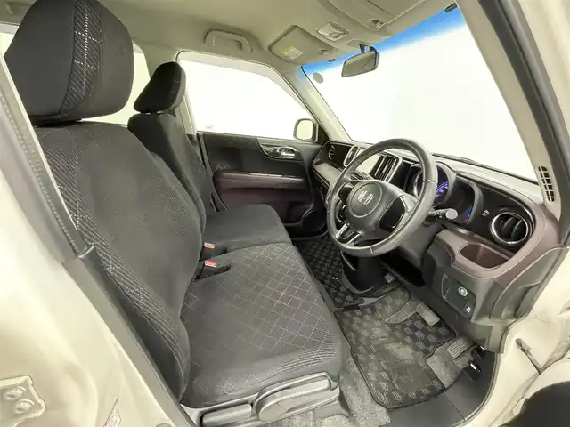 ホンダ Ｎ ＯＮＥ プレミアム Lパッケージ 熊本県 2013(平25)年 7.1万km プレミアムホワイトパール 社外ナビNX702/(Bluetooth/DVD/CD/FM/AM/SD/ipod)/社外ETC/アイドリングストップ/横滑り防止/オートエアコン/電動格納ミラー/キセノンヘッドライト/フォグランプ/オートライト/社外フロアマット/純正14インチAW/ドアバイザー/革巻きステアリング/電動格納ミラー/スマートキ-/プッシュスタート