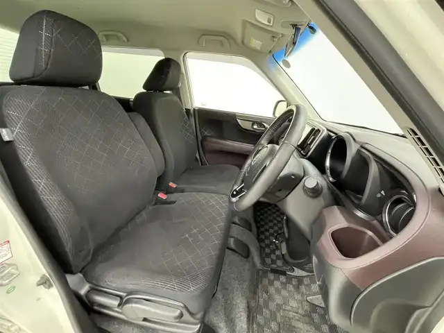 ホンダ Ｎ ＯＮＥ プレミアム Lパッケージ 熊本県 2013(平25)年 7.1万km プレミアムホワイトパール 社外ナビNX702/(Bluetooth/DVD/CD/FM/AM/SD/ipod)/社外ETC/アイドリングストップ/横滑り防止/オートエアコン/電動格納ミラー/キセノンヘッドライト/フォグランプ/オートライト/社外フロアマット/純正14インチAW/ドアバイザー/革巻きステアリング/電動格納ミラー/スマートキ-/プッシュスタート