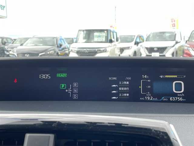 トヨタ プリウス S 東京都 2016(平28)年 6.4万km ホワイトパールクリスタルシャイン 10.5インチ大型ナビ（CN-F1X10D）/・Bluetooth接続/・フルセグTV/モデリスタエアロ（F・S・R）/ドライブレコーダー（ALPINE）/デジタルインナーミラー（ALPINE）/純正フロアマット/１５インチアルミホイール/クリアランスソナー/ドアバイザー/電格ミラー/ETC/スマートキー/スペアキー/取扱説明書