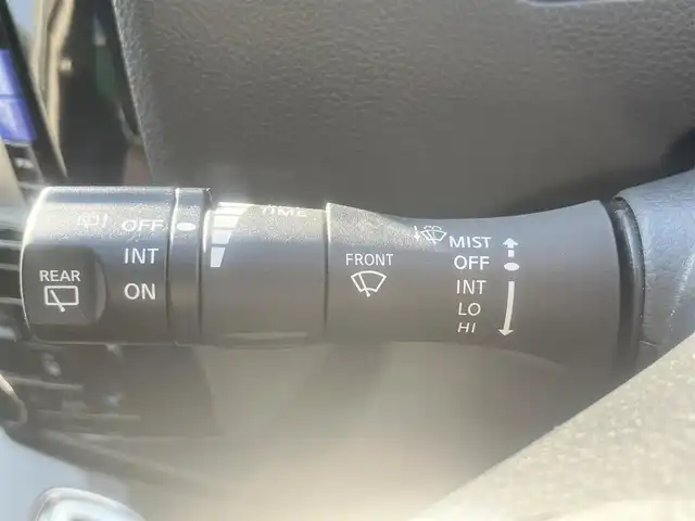 日産 セレナ ハイウェイS G Sハイブリッド 島根県 2013(平25)年 4.5万km ブリリアントホワイトパール 社外ＳＤナビ　/AM/FM/フルセグTV/ＤＶＤ再生/Ｂｌｕｅｔｏｏｔｈ接続)　/前後ドライブレコーダー　/ＥＴＣ　/バックカメラ　/両側パワースライドドア/クルーズコントロール　/スマートキー/プッシュスタート　/純正１６インチアルミホイール　/純正フロアマット