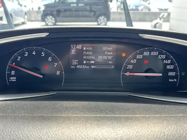 トヨタ シエンタ G クエロ 兵庫県 2017(平29)年 4.1万km ホワイトパールクリスタルシャイン 純正SDナビ/（CD・DVD・SD・AM・FM・BT）/フルセグTV/バックカメラ/両側パワースライドドア/トヨタセーフティセンス/プリクラッシュセーフティシステム/レーンディパーチャーアラート/先行車発進告知/アイドリングストップ/横滑り抑制装置/LEDヘッドライト/フォグライト/オートライト/オートマチックハイビーム/ウィンカーミラー/ハーフレザーシート/前席シートヒーター/プッシュスタート/スマートキー/スペアキー