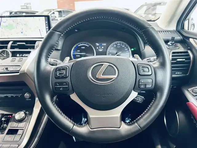 レクサス ＮＸ 300h バージョンL 大阪府 2020(令2)年 3.6万km ソニッククォーツ ワンオーナー/赤革/パワーシート/Dシートメモリ/エアシートヒーター/ステアリングヒーター/HUD/ACC/純正ナビ/TV/360度カメラ/純正18インチAW/電動リアゲート/ブラインドスポット/ETC/ドラレコ/レーダー探知機