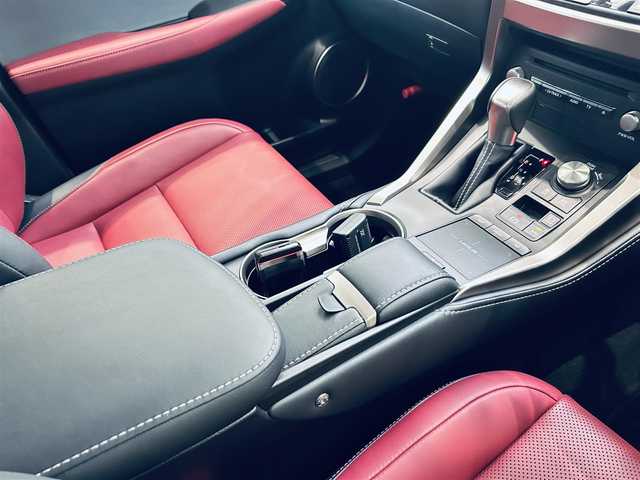 レクサス ＮＸ 300h バージョンL 新潟県 2020(令2)年 3.6万km ソニッククォーツ ワンオーナー/赤革/パワーシート/Dシートメモリ/エアシートヒーター/ステアリングヒーター/HUD/ACC/純正ナビ/TV/360度カメラ/純正18インチAW/電動リアゲート/ブラインドスポット/ETC/ドラレコ/レーダー探知機