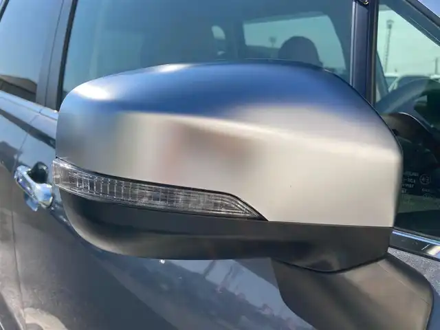 スバル フォレスター ハイブリッド アドバンス 静岡県 2021(令3)年 5.2万km マグネタイトグレーメタリック EyeSight/純正ナビ(CN-FX800D)/　AM FM CD DVD Blu-ray Bluetooth USB SD/フルセグTV/ビルトインETC/バックモニター/ドライブレコーダー/デジタルインナーミラー/LEDオートヘッドランプ/レーダークルーズコントロール/パワーシート(前席)/シートヒーター(前席)/ステアリングヒーター/パワーバックドア/前後方クリアランスソナー/スマートキー2本/純正18インチアルミホイール/純正ラゲッジマット/ワンオーナー/純正オプションサンルーフ/オプション茶×黒レザーシート