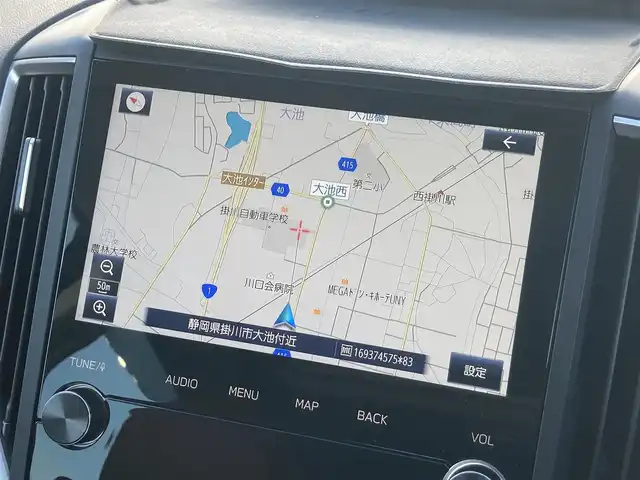 スバル フォレスター ハイブリッド アドバンス 静岡県 2021(令3)年 5.2万km マグネタイトグレーメタリック EyeSight/純正ナビ(CN-FX800D)/　AM FM CD DVD Blu-ray Bluetooth USB SD/フルセグTV/ビルトインETC/バックモニター/ドライブレコーダー/デジタルインナーミラー/LEDオートヘッドランプ/レーダークルーズコントロール/パワーシート(前席)/シートヒーター(前席)/ステアリングヒーター/パワーバックドア/前後方クリアランスソナー/スマートキー2本/純正18インチアルミホイール/純正ラゲッジマット/ワンオーナー/純正オプションサンルーフ/オプション茶×黒レザーシート