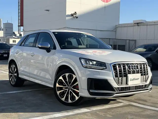 アウディ ＳＱ２ 広島県 2020(令2)年 3.3万km グレイシアホワイトメタリック アダプティブクルーズコントロール/・ホールドアシスト/・パーキングシステム/・リアビューカメラ/・プレセンスフロント/純正ナビ/・TV/・Bluetooth/・バックカメラ/バーチャルコックピット/パワーバックドア/純正ドラレコ2CH/ETC/19インチ5スポークアルミホイール/レッドキャリパー/ハーフレザー