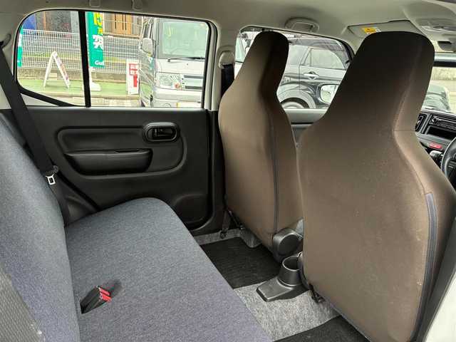 スズキ アルト A 熊本県 2022(令4)年 1.2万km スペリアホワイト ワンオーナー/社外カーオーディオ/【CD/Bluetooth/FM/AM】/衝突被害軽減システム/レーンキープアシスト/コーナーセンサー(後)/オートライト/オートマチックハイビーム/アイドリングストップ/横滑り防止装置/盗難防止装置/純正フロアマット/ダブル＋サイドエアバック/リモコンキー/取扱説明書/保証書