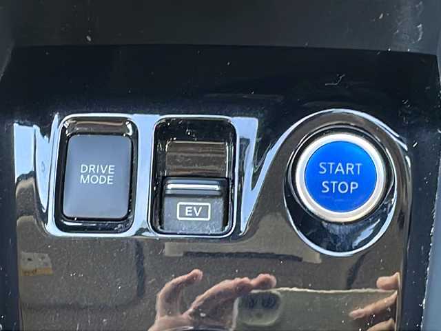 日産 キックス X 島根県 2020(令2)年 9.9万km ナイトベールパープル 社外ディスプレイオーディオ(FN-8500DVS)/BT CD ラジオ/エマージェンシーブレーキ/プロパイロット/アラウンドビューカメラ/デジタルインナーミラー/電子パーキング/AUTO HOLD/ETC/LEDヘッドライト/AUTOライト/フォグライト/ハーフレザーシート/純正17インチアルミホイール/電動格納ミラー/ISOFIX