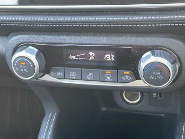 日産 キックス X 島根県 2020(令2)年 9.9万km ナイトベールパープル 社外ディスプレイオーディオ(FN-8500DVS)/BT CD ラジオ/エマージェンシーブレーキ/プロパイロット/アラウンドビューカメラ/デジタルインナーミラー/電子パーキング/AUTO HOLD/ETC/LEDヘッドライト/AUTOライト/フォグライト/ハーフレザーシート/純正17インチアルミホイール/電動格納ミラー/ISOFIX