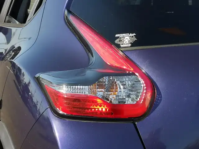 日産 ジューク 16GT パーソナライズ 茨城県 2016(平28)年 6.6万km アズライトブルー 純正ナビ/【iPod・SD・ラジオ・TV・ウォークマン・USB・CD・DVD・Blu-ray・HDMI・VTR・AUX】/ETC/Bカメラ/MTモード付AT/横滑り防止装置/衝突被害軽減システム/オートライト/Fフォグ/キセノンライト/社外フロアマット/純正アルミホイール/スマートキー/プッシュスタート