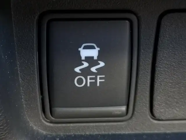 日産 ジューク 16GT パーソナライズ 茨城県 2016(平28)年 6.6万km アズライトブルー 純正ナビ/【iPod・SD・ラジオ・TV・ウォークマン・USB・CD・DVD・Blu-ray・HDMI・VTR・AUX】/ETC/Bカメラ/MTモード付AT/横滑り防止装置/衝突被害軽減システム/オートライト/Fフォグ/キセノンライト/社外フロアマット/純正アルミホイール/スマートキー/プッシュスタート