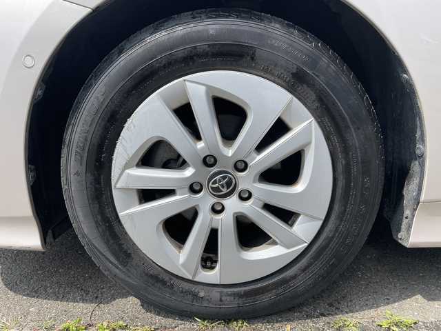 トヨタ プリウス Sセーフティプラス 宮城県 2016(平28)年 11.9万km スティールブロンドM (株)IDOMが運営する【じしゃロン仙台店】の自社ローン専用車両になりますこちらは現金またはオートローンご利用時の価格です。自社ローンご希望の方は別途その旨お申付け下さい/セーフティセンス/SDナビ/フルセグ/Bluetooth/バックカメラ/ヘッドアップディスプレイ/クルコン/クリアランスソナー/車高調/LEDヘッドライト