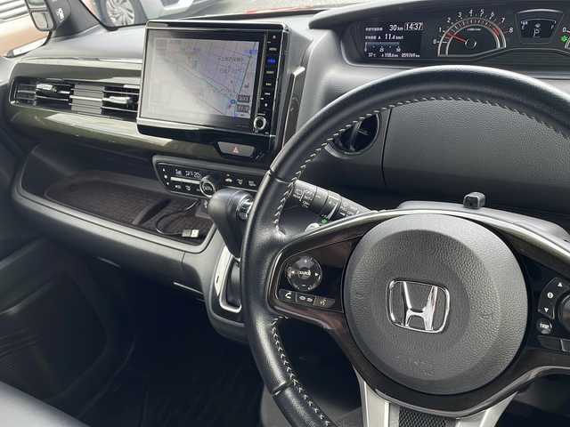 ホンダ Ｎ ＢＯＸ カスタム G EX ターボ ホンダセンシング 埼玉県 2017(平29)年 6万km クリスタルブラックパール Honda SENSING/	ナビ装着用スペシャルパッケージ＋ETC車載器/	助手席スーパースライドシート/	オートリトラミラー/	アレルクリーンプラスシート/	プラズマクラスター技術搭載フルオート・エアコンディショナー/	リア左側パワースライドドア/	リア右側パワースライドドア/	前席用i-サイドエアバッグシステム＋サイドカーテンエアバッグシステム(前席/後席対応)/	ブラック塗装＋切削 15インチアルミホイール/	プライムスムース＆トリコットコンビシート/	パドルシフト/	親水/ヒーテッドドアミラー＋フロントドア撥水ガラス/	運転席＆助手席シートヒーター