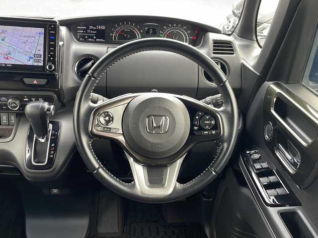 ホンダ Ｎ ＢＯＸ カスタム G EX ターボ ホンダセンシング 埼玉県 2017(平29)年 6万km クリスタルブラックパール Honda SENSING/	ナビ装着用スペシャルパッケージ＋ETC車載器/	助手席スーパースライドシート/	オートリトラミラー/	アレルクリーンプラスシート/	プラズマクラスター技術搭載フルオート・エアコンディショナー/	リア左側パワースライドドア/	リア右側パワースライドドア/	前席用i-サイドエアバッグシステム＋サイドカーテンエアバッグシステム(前席/後席対応)/	ブラック塗装＋切削 15インチアルミホイール/	プライムスムース＆トリコットコンビシート/	パドルシフト/	親水/ヒーテッドドアミラー＋フロントドア撥水ガラス/	運転席＆助手席シートヒーター