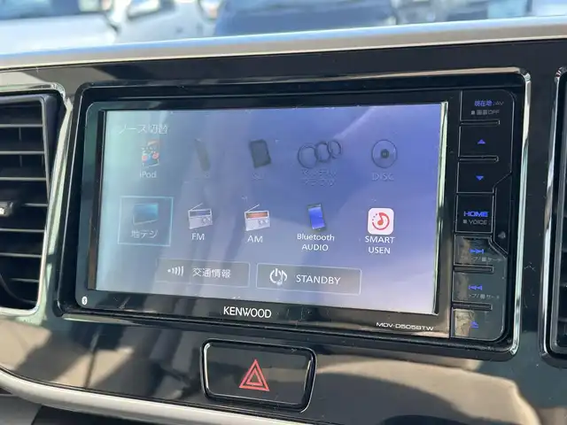 日産 デイズ ルークス X 愛媛県 2017(平29)年 8.8万km プレミアムパープルP 登録時走行距離：87802Km/社外SDナビ/AM/FM/フルセグTV/CD/DVD/ミラー型アラウンドビューカメラ/サンシェード/片側パワスラ/横滑り防止装置/衝突軽減システム/ETC/ハロゲンヘッドライト/エンジンスタートボタン/ベンチシート/スマートキー/社外フロアマット/スペアキー１本