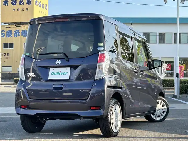 日産 デイズ ルークス X 愛媛県 2017(平29)年 8.8万km プレミアムパープルP 登録時走行距離：87802Km/社外SDナビ/AM/FM/フルセグTV/CD/DVD/ミラー型アラウンドビューカメラ/サンシェード/片側パワスラ/横滑り防止装置/衝突軽減システム/ETC/ハロゲンヘッドライト/エンジンスタートボタン/ベンチシート/スマートキー/社外フロアマット/スペアキー１本