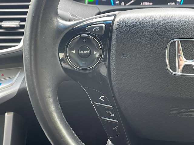 ホンダ アコード ハイブリッド EX 茨城県 2015(平27)年 20万km ホワイトオーキッドパール ３眼LEDライト/純正ナビ【AM/FM/CD/ワンセグ】/クルーズコントロール/バックカメラ/パワーシート/ETC/オートライト/スタッドレスタイヤ２３年/カーテンエアバッグ/盗難防止装置/横滑り防止装置/保証書/取扱説明書/スペアキー×１