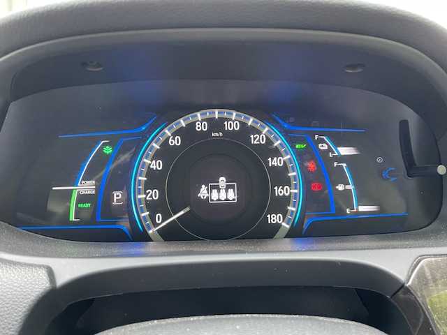 ホンダ アコード ハイブリッド EX 茨城県 2015(平27)年 20万km ホワイトオーキッドパール ３眼LEDライト/純正ナビ【AM/FM/CD/ワンセグ】/クルーズコントロール/バックカメラ/パワーシート/ETC/オートライト/スタッドレスタイヤ２３年/カーテンエアバッグ/盗難防止装置/横滑り防止装置/保証書/取扱説明書/スペアキー×１