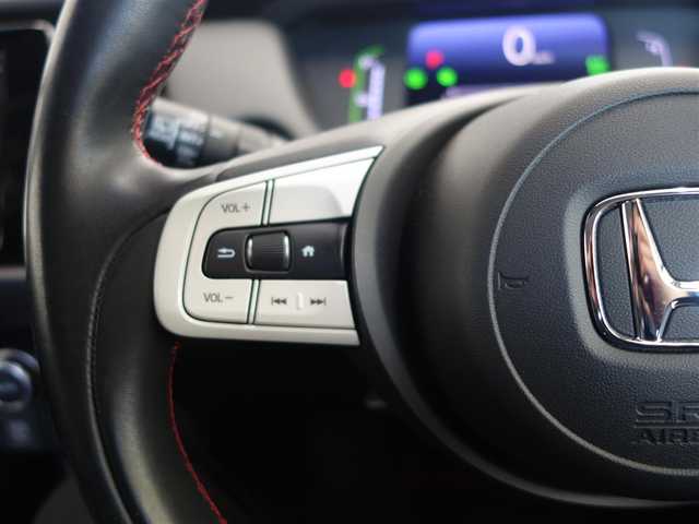 ホンダ フィット e:HEVホーム カーサ 熊本県 2021(令3)年 5.9万km メテオロイドグレーメタリック ワンオーナー/ホンダセンシング/純正Gathersディスプレイオーディオ/　CD/BT/USB/iPod/ワンセグTV/バックカメラ/ETC/純正ドライブレコーダー/前席シートヒーター/前後コーナーセンサー/純正ブラッククリア塗装16インチAW/プッシュスタート/スマートキー/純正フロアマット/純正ドアバイザー/保証書