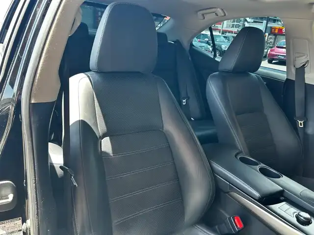 レクサス ＩＳ 350 バージョンL 富山県 2014(平26)年 5万km ブラック 純正ナビ/バックカメラ/Bluetooth/CD/DVD/FM/AMラジオ/フルセグTV/USB/AUX/主要装備/プッシュスタート/ETC車載器/サンルーフ/クルーズコントロール/前席シートヒーター/前席ベンチレーション/パワーシート/レザーシート/純正フロアマット/スポーツモード/ECOモード/スペアキー/カードキー