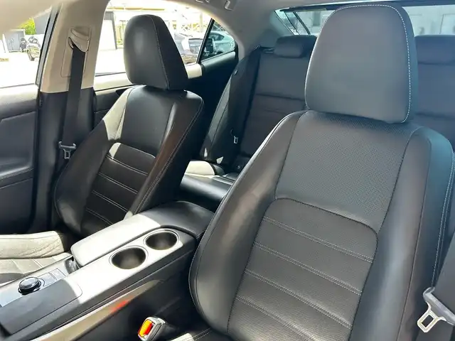 レクサス ＩＳ 350 バージョンL 富山県 2014(平26)年 5万km ブラック 純正ナビ/バックカメラ/Bluetooth/CD/DVD/FM/AMラジオ/フルセグTV/USB/AUX/主要装備/プッシュスタート/ETC車載器/サンルーフ/クルーズコントロール/前席シートヒーター/前席ベンチレーション/パワーシート/レザーシート/純正フロアマット/スポーツモード/ECOモード/スペアキー/カードキー