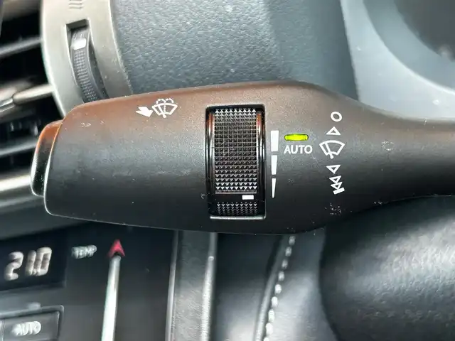 レクサス ＩＳ 350 バージョンL 富山県 2014(平26)年 5万km ブラック 純正ナビ/バックカメラ/Bluetooth/CD/DVD/FM/AMラジオ/フルセグTV/USB/AUX/主要装備/プッシュスタート/ETC車載器/サンルーフ/クルーズコントロール/前席シートヒーター/前席ベンチレーション/パワーシート/レザーシート/純正フロアマット/スポーツモード/ECOモード/スペアキー/カードキー