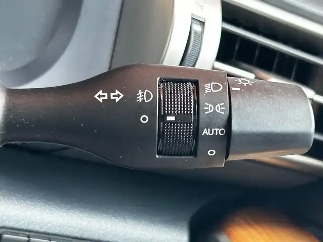 レクサス ＩＳ 350 バージョンL 富山県 2014(平26)年 5万km ブラック 純正ナビ/バックカメラ/Bluetooth/CD/DVD/FM/AMラジオ/フルセグTV/USB/AUX/主要装備/プッシュスタート/ETC車載器/サンルーフ/クルーズコントロール/前席シートヒーター/前席ベンチレーション/パワーシート/レザーシート/純正フロアマット/スポーツモード/ECOモード/スペアキー/カードキー