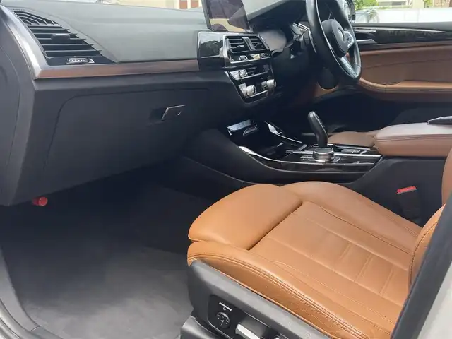 ＢＭＷ Ｘ３ xDrive20d Mスポーツ 静岡県 2020(令2)年 4.8万km アルピンホワイトⅢ ワンオーナー /インテリジェントセーフティ /衝突軽減ブレーキACC/車線逸脱警告ステアリングサポート/ブラインドスポットモニター/キャメルレザーシート シートヒーター /前席パワーシート運転席メモリー機能/IDriveHDDナビフルセグTV Bluetooth/全方位カメラ/OP20インチアルミホイール/コンフォートアクセス/アンビエントライト /パワーバックドア /ブラックキドニーグリル/DSRCETC/ドライブレコーダー