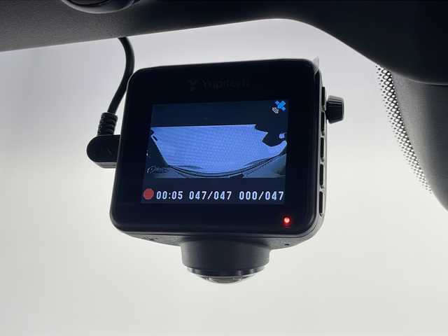 ポルシェ ポルシェ ７１８ボクスター T 千葉県 2021(令3)年 0.9万km 黒 【DN/クレーム】/純正ナビ/電動ウィング/シートヒーター/パドルシフト/ドラレコ/純正２０インチホイール