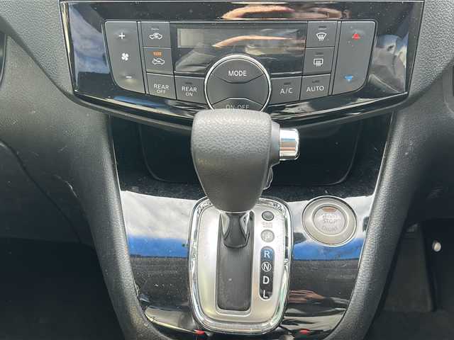 日産 セレナ ハイウェイスター Vセレ +Safty 岐阜県 2014(平26)年 7.5万km ダイヤモンドブラック 登録時走行距離74215km/純正ＳＤナビ/ワンセグＴＶ/全方位カメラ/ハーフレザーシート/両側パワースライドドア/ドライブレコーダー/クルーズコントロール/ＵＳＢ/ＥＴＣ/Ｂｌｕｅ　ｔｏｏｔｈ/プッシュスタート/スマートキー/ABS/横滑り防止装置/コーナーセンサー/レーンキープアシスト/盗難防止装置/オートライト/LEDヘッドライト/エアバッグ/衝突被害軽減システム