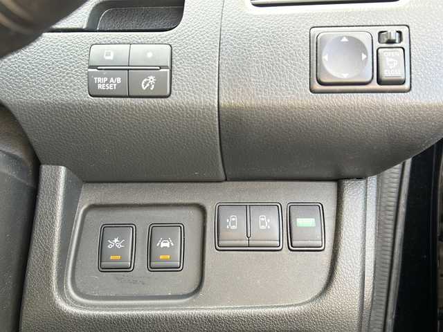 日産 セレナ ハイウェイスター Vセレ +Safty 岐阜県 2014(平26)年 7.5万km ダイヤモンドブラック 登録時走行距離74215km/純正ＳＤナビ/ワンセグＴＶ/全方位カメラ/ハーフレザーシート/両側パワースライドドア/ドライブレコーダー/クルーズコントロール/ＵＳＢ/ＥＴＣ/Ｂｌｕｅ　ｔｏｏｔｈ/プッシュスタート/スマートキー/ABS/横滑り防止装置/コーナーセンサー/レーンキープアシスト/盗難防止装置/オートライト/LEDヘッドライト/エアバッグ/衝突被害軽減システム