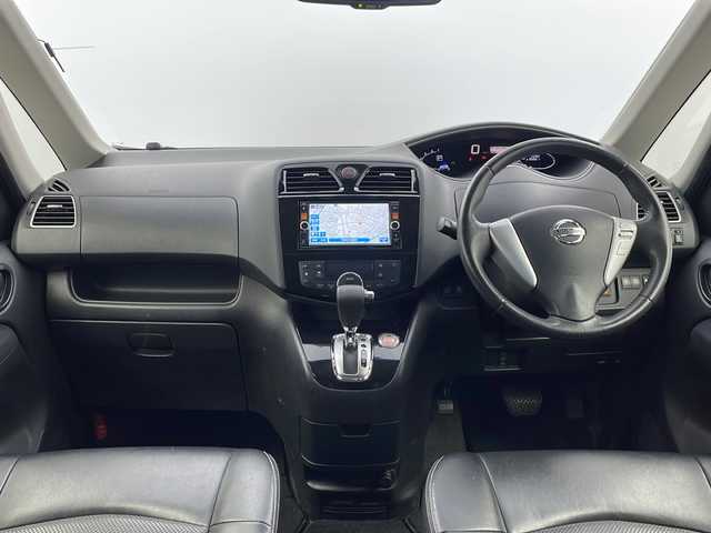 日産 セレナ ハイウェイスター Vセレ +Safty 栃木県 2014(平26)年 7.5万km ダイヤモンドブラック 純正ナビ/（BT/フルセグ/CD/DVD/AM/FM)/全方位カメラ/ハーフレザーシート/両側パワースライドドア/衝突軽減システム/横滑り防止/車線逸脱抑制機能/ドライブレコーダー/クルーズコントロール/ＥＴＣ/電動格納ミラー/純正アルミホイール/純正フロアマット/プッシュスタート/スマートキー