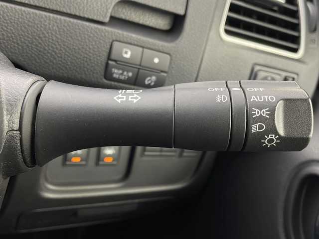 日産 セレナ ハイウェイスター Vセレ +Safty 栃木県 2014(平26)年 7.5万km ダイヤモンドブラック 純正ナビ/（BT/フルセグ/CD/DVD/AM/FM)/全方位カメラ/ハーフレザーシート/両側パワースライドドア/衝突軽減システム/横滑り防止/車線逸脱抑制機能/ドライブレコーダー/クルーズコントロール/ＥＴＣ/電動格納ミラー/純正アルミホイール/純正フロアマット/プッシュスタート/スマートキー