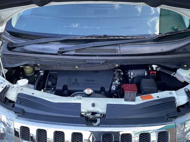 三菱 デリカＤ：５ D－Power package 岐阜県 2019(平31)年 7.8万km ウォームホワイトP/スターリングシルバーM 禁煙車/社外8型ナビ/フリップダウンモニター/バックカメラ/両側パワースライドドア/シートヒーター/パドルシフト/スマートキー/フォグランプ/HIDヘッドライト/オートライト/ルーフキャリア/リアラダー/マッドガード